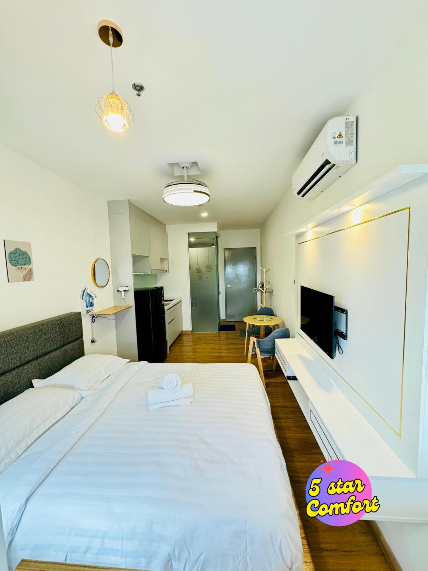 Apartment 5 Star Comfort Riveria Kl Sentral Transit Hub 2pax