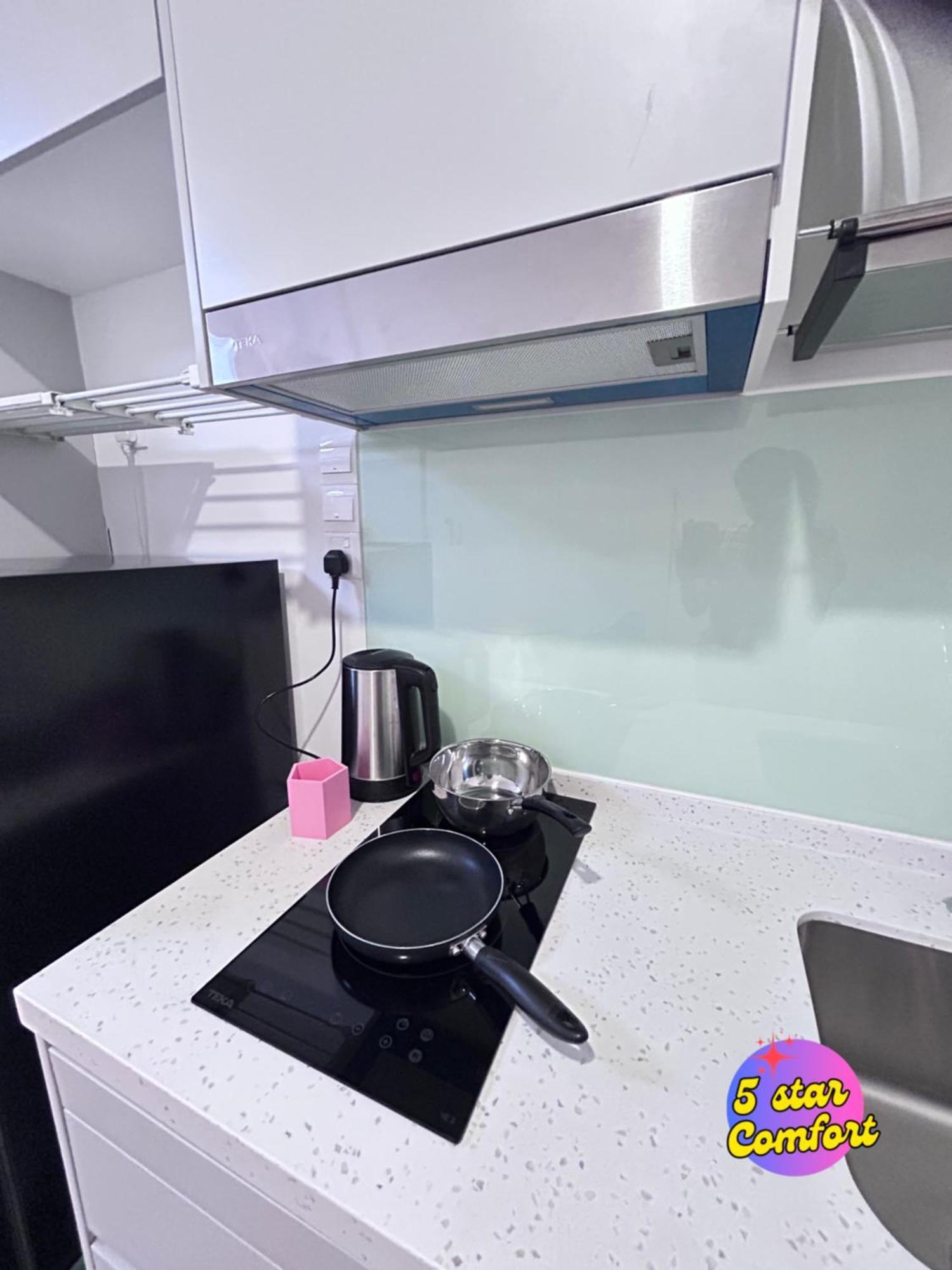 Pangsapuri 5 Star Comfort Riveria Kl Sentral Transit Hub 2pax